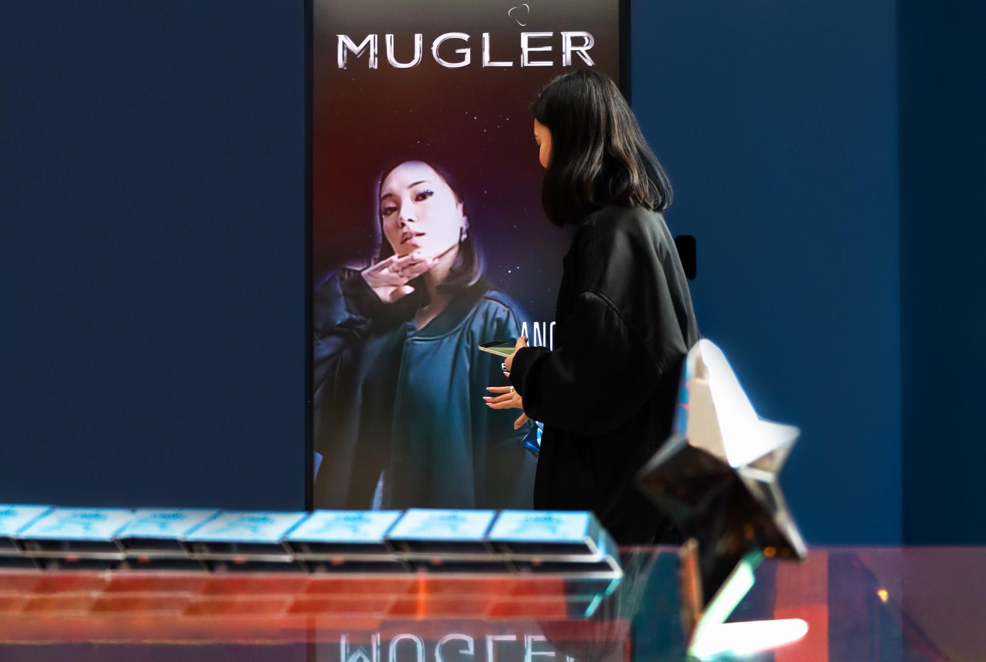 FFFACE.ME brings Meta’s AR Technology to the real world with AR Mirrors for Mugler 
