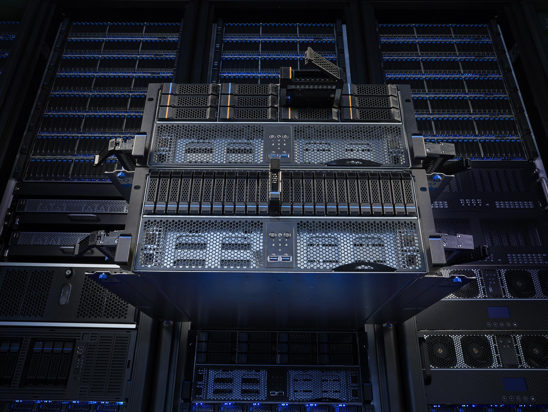 Chenbro Tri-load Series