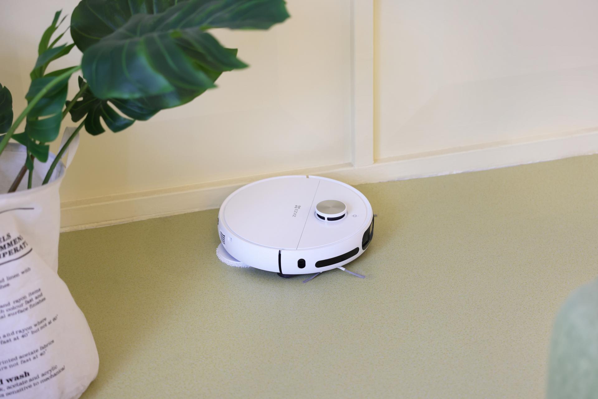 EZVIZ RS20 Pro Robot Vacuum & Mop Combo