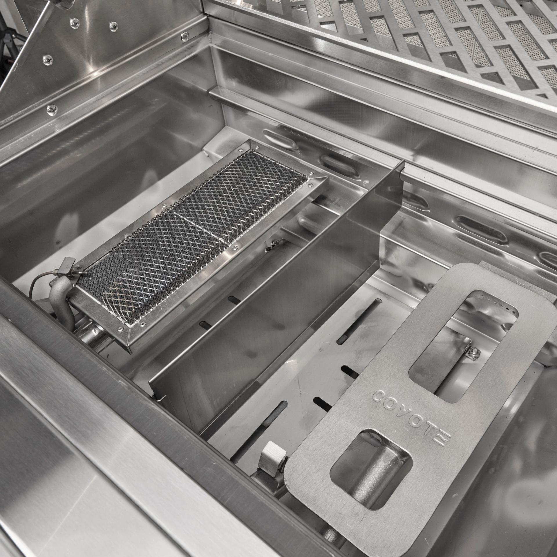 Coyote Outdoor GEN 3 SL-Series Grill