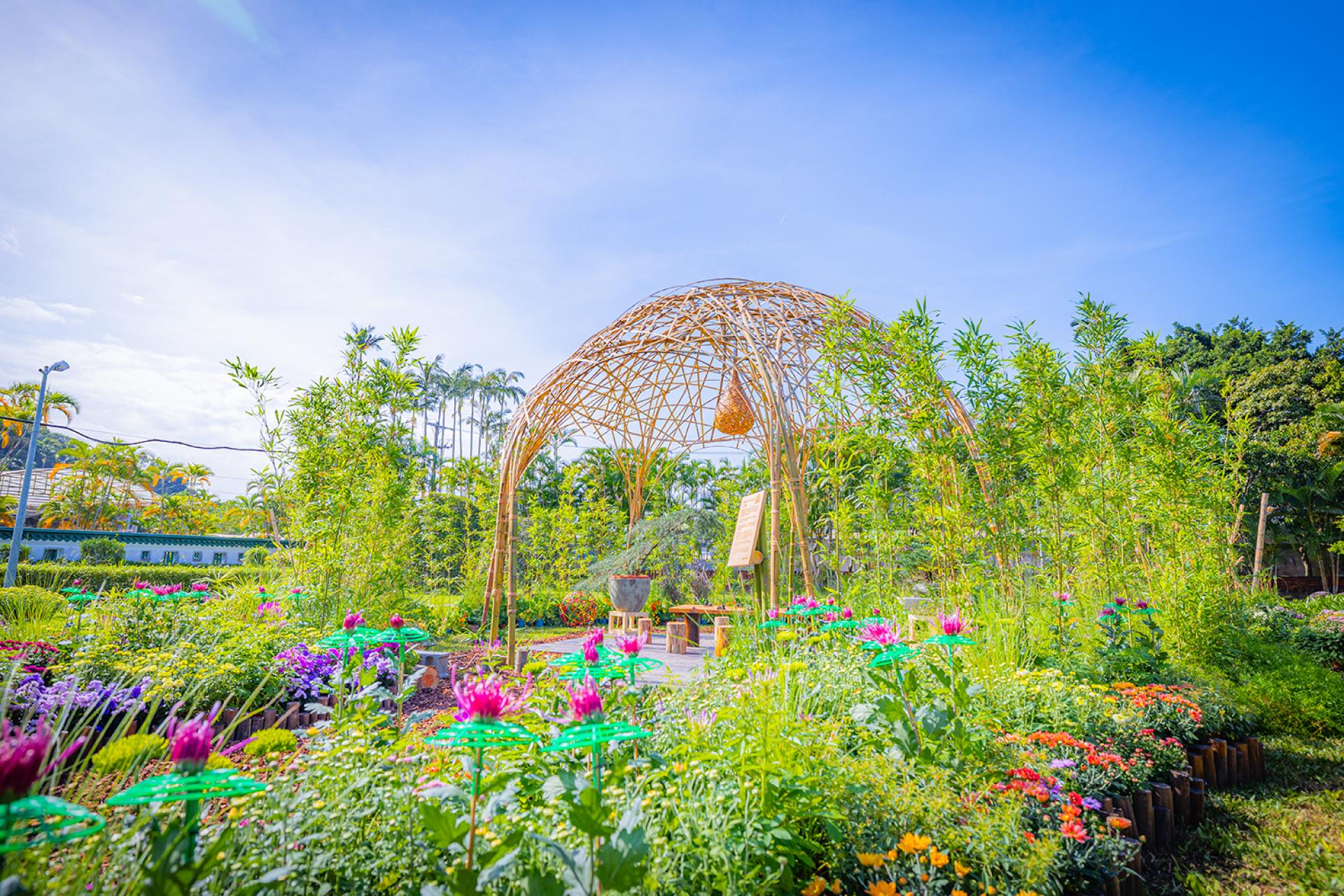 2025 CKS Shilin Residence Chrysanthemum Festival