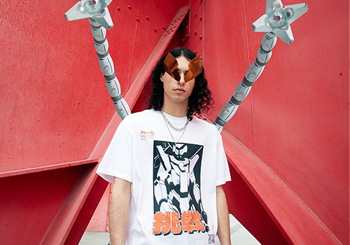 Bershka and FFFACE.ME debut the world's first semi-digital clothing collection   